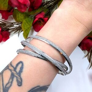 Sparkly Interlocking Triple Bangle Bracelet